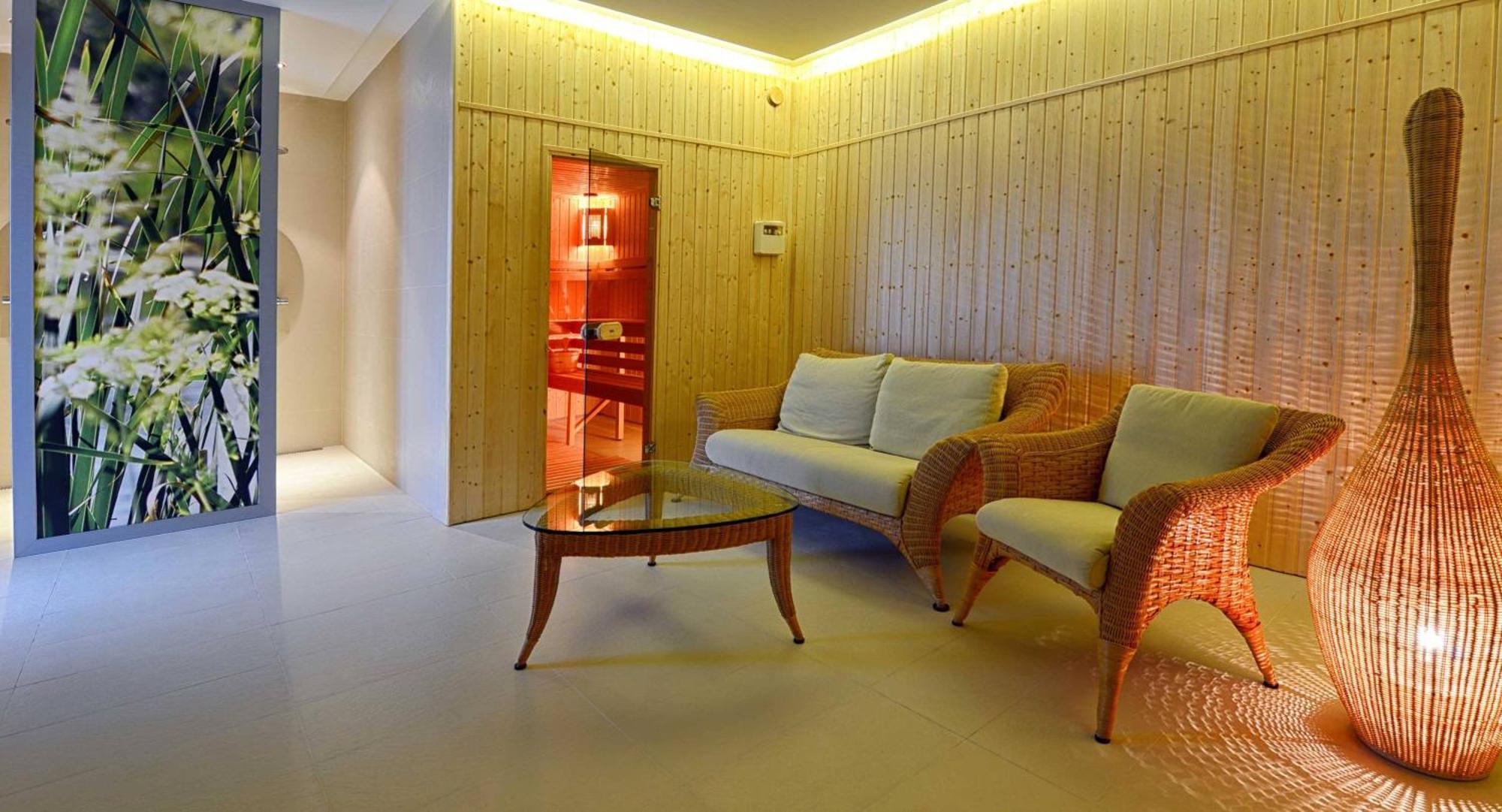 Hotel Port 110 ايوافا المظهر الخارجي الصورة